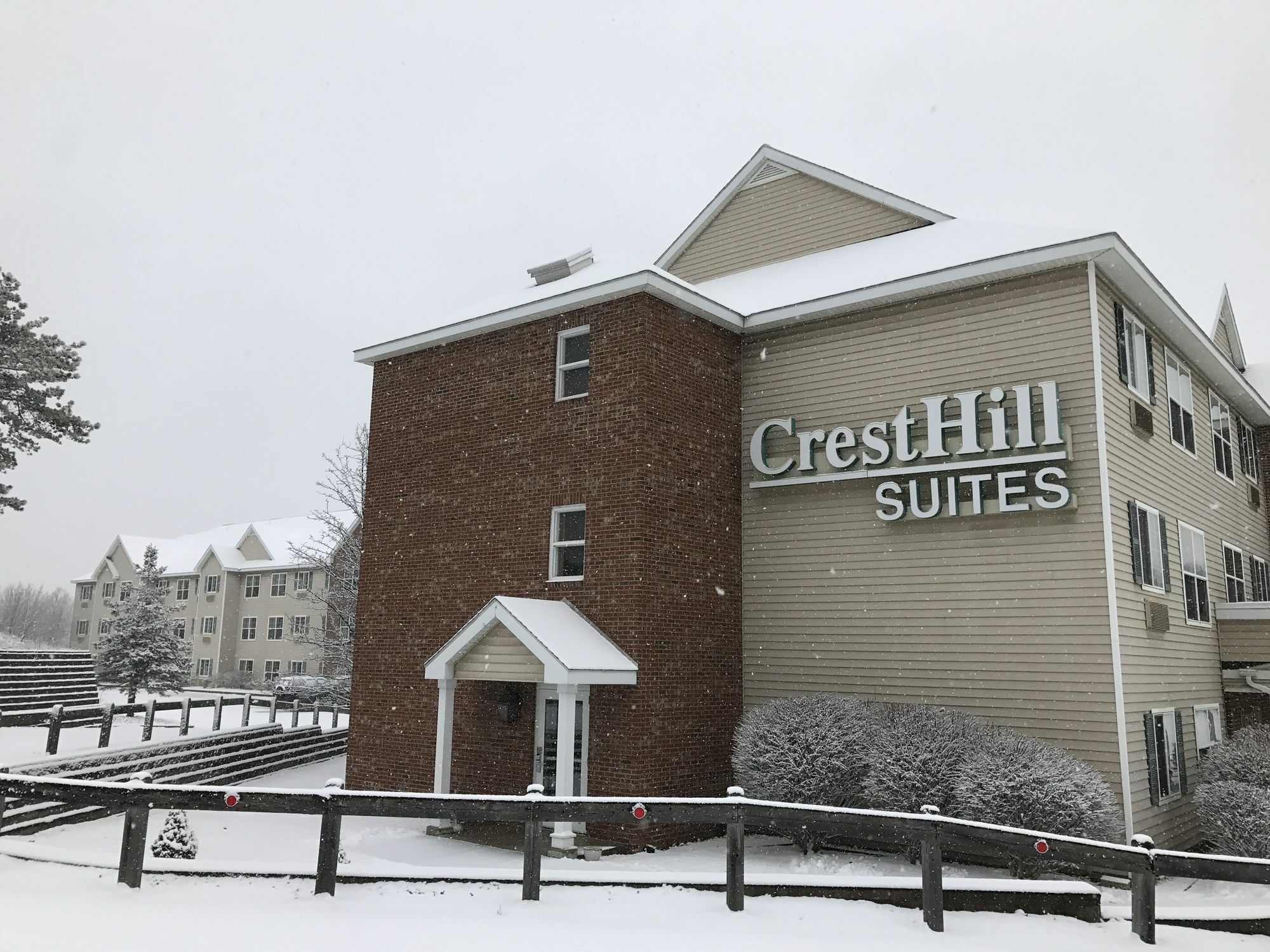 Cresthill Suites Suny University Олбани Экстерьер фото
